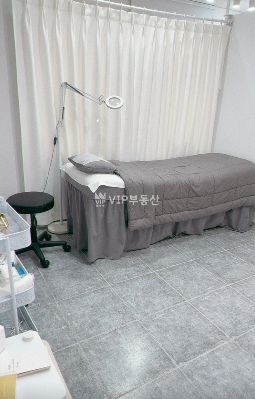 전북 전주완산구 효자동3가 효자동 네일샵(*뷰티샵)임대 월세 매물번호 11100 사진 2