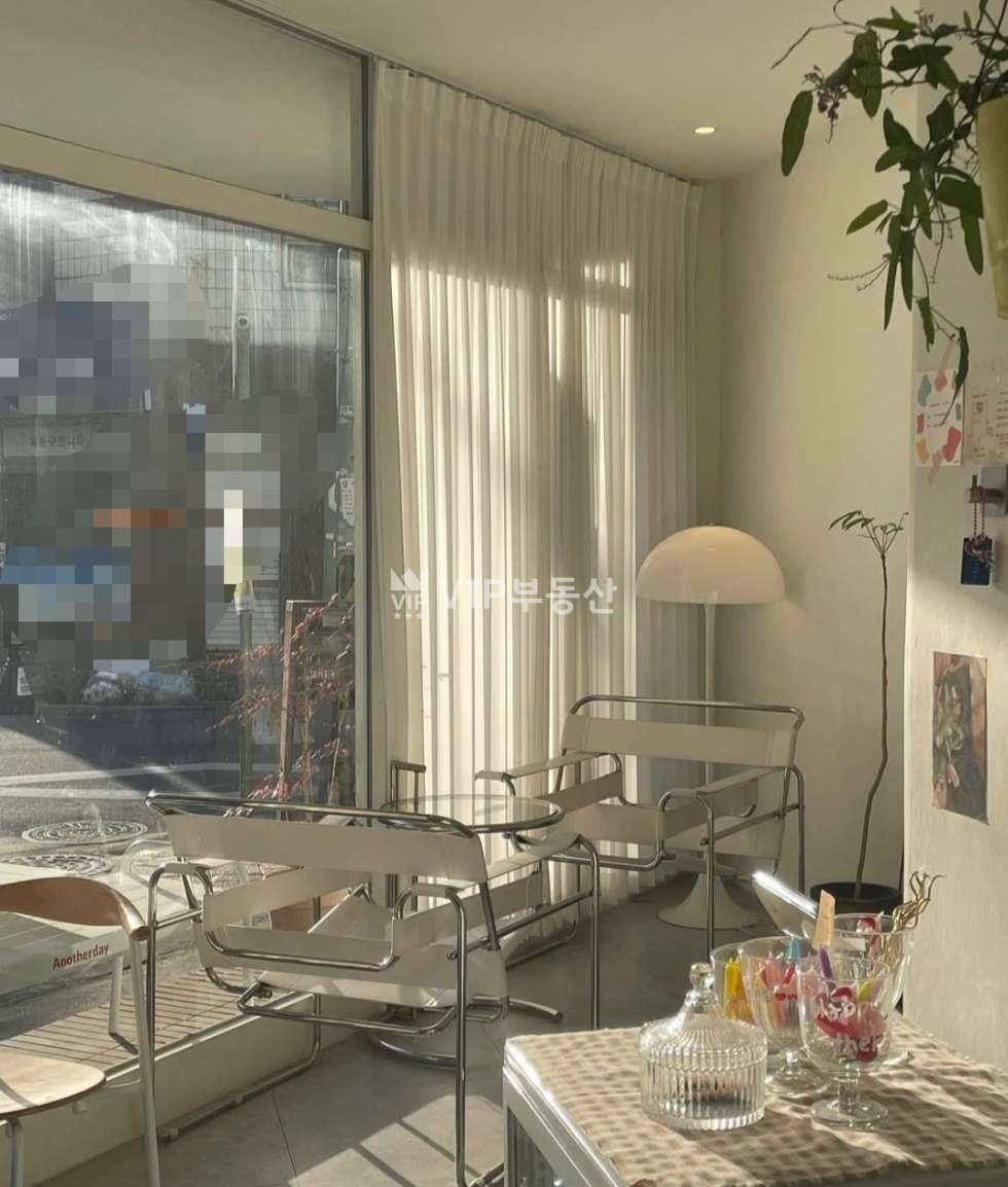 전북 전주완산구 서신동 서신동 매출 좋은 카페 양도양수(햇살맛집,인테리어맛집) 월세 매물번호 11127 사진 2