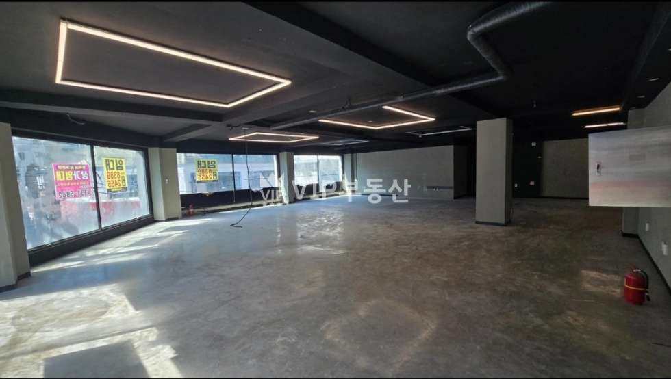전북 전주덕진구 덕진동1가 전북대 메인 3층 무권리 상가임대 월세 매물번호 11177 사진 1