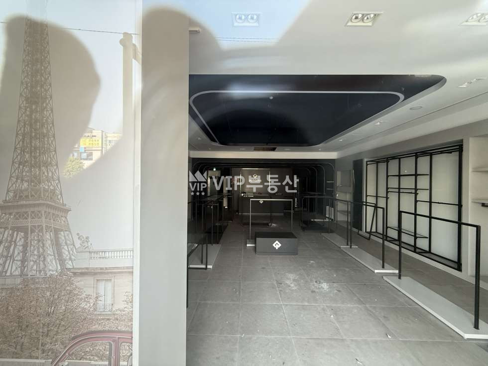전북 전주완산구 중화산동2가 [전주 중화산동2가] 1층 상가 큰길가 넓은 평수 월세 매물번호 11262 사진 2