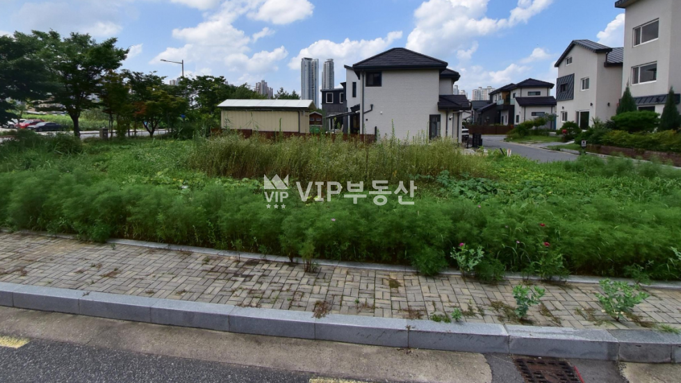 전북 전주덕진구 만성동 코너 대로변에 위치한 나눔빌리지 토지 매매 매매 매물번호 11105 사진 1