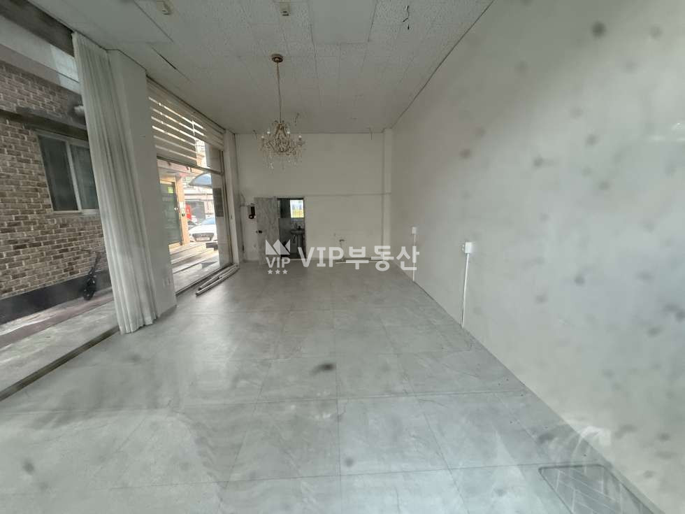 전북 전주완산구 효자동3가 효자동 유동인구많은 원룸촌 1층 상가 매물!! 월세 매물번호 11337 사진 1