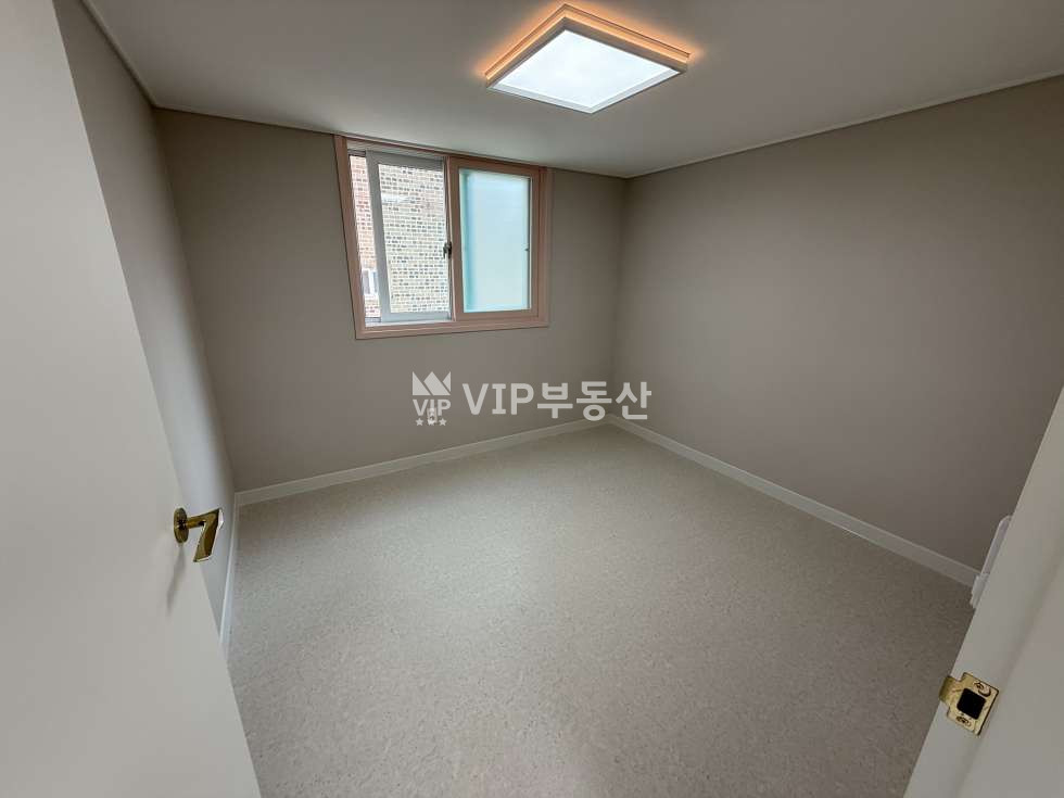 전북 전주완산구 효자동3가 ❗❗효자동 풀옵션 쓰리룸 거기에 리모델링 까지 완료된 매물입니다❗❗ 월세 매물번호 11373 사진 4
