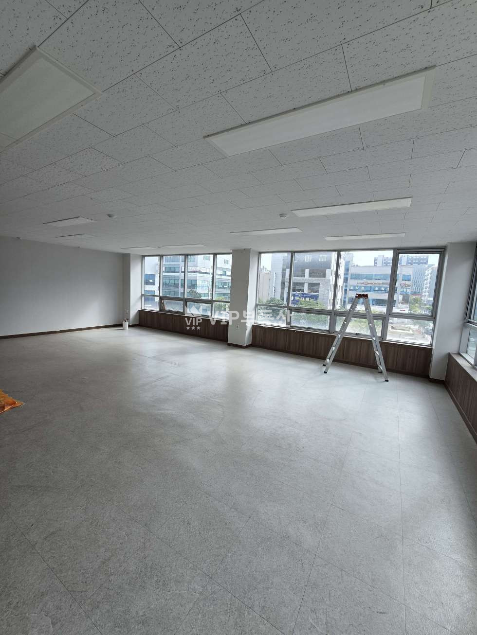 전북 전주완산구 효자동3가 경찰청 도보5분거리 깨끗한 상가 월세 매물번호 11591 사진 1