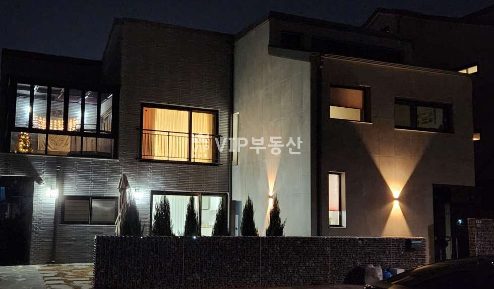 전북 전주덕진구 만성동 주건축물제1동 월방마을 방5, 화장실4개 인테리어 최상급 신축주택매매 매매 매물번호 11900 사진 1