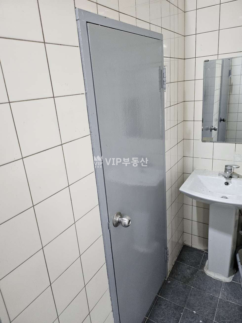 전북 전주완산구 효자동1가 효자지구대 인근 3층 상가 ! 즉시입주! 학원/사무실 적합 월세 매물번호 12167 사진 8