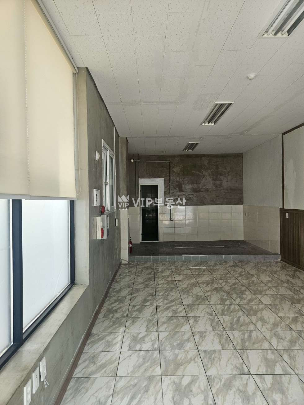 전북 전주완산구 효자동3가 +서곡중학교 1층 대로변 상가 + 즉시입주 월세 매물번호 12223 사진 1