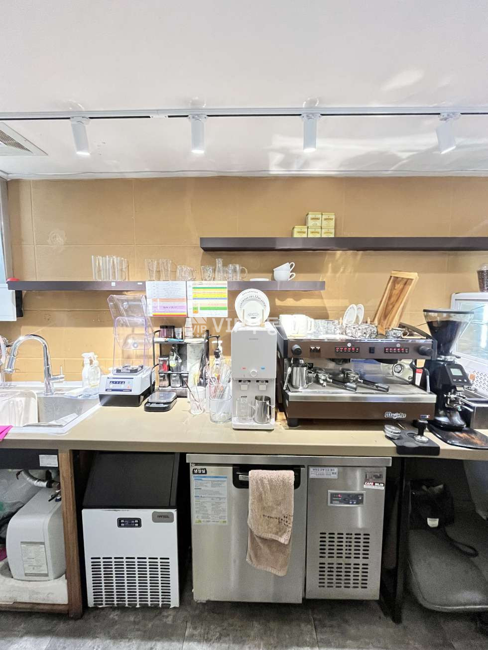 전북 전주완산구 효자동3가 효자동 저렴한 권리금 카페 매물 인테리어 완비 월세 매물번호 12307 사진 5