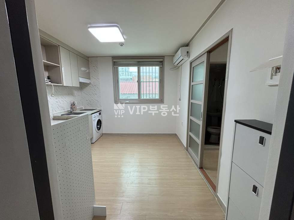 전북 전주덕진구 진북동 772-12 주건축물제1동 진북동 투룸 소개 . 고속·시외버스터미널 도보권 전세 매물번호 12369 사진 5