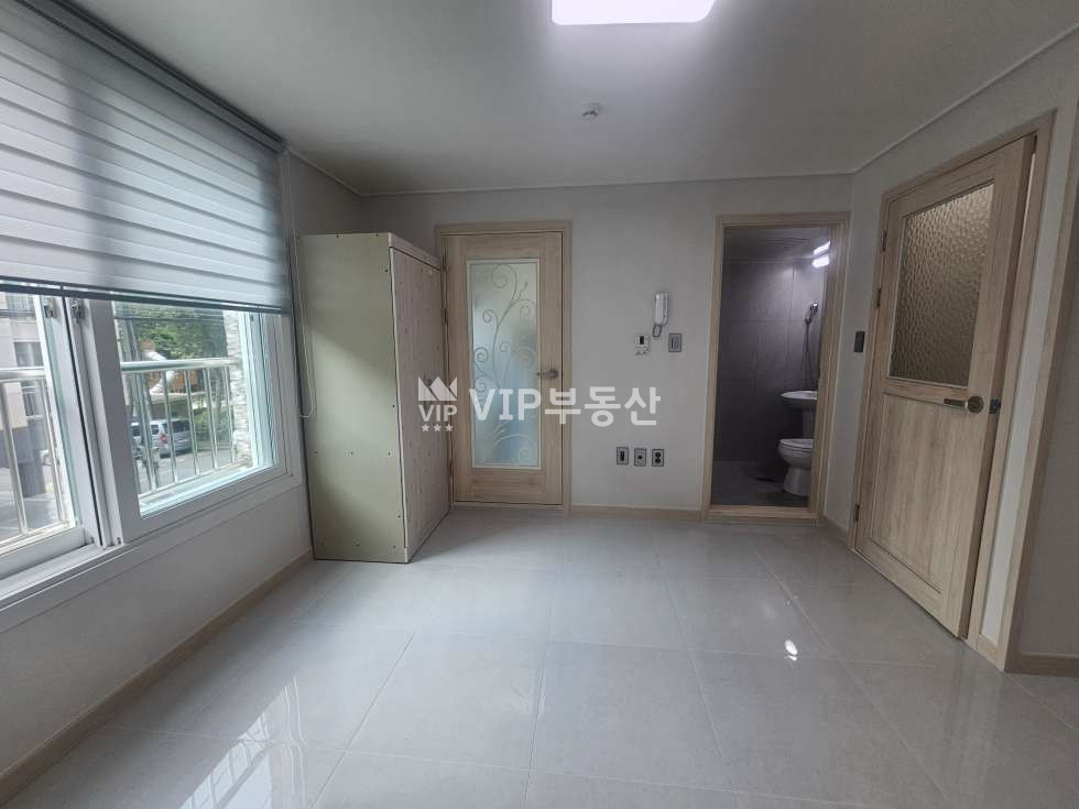전북 전주완산구 평화동2가 V평화동V대리석V풀옵션V즉시입주V 월세 매물번호 12409 사진 2