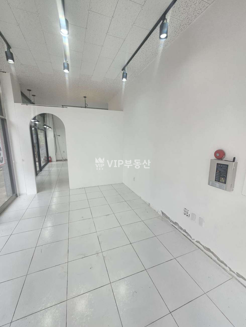 전북 전주완산구 효자동3가 V서곡V뷰티샵추천V즉시입주V 월세 매물번호 12424 사진 2