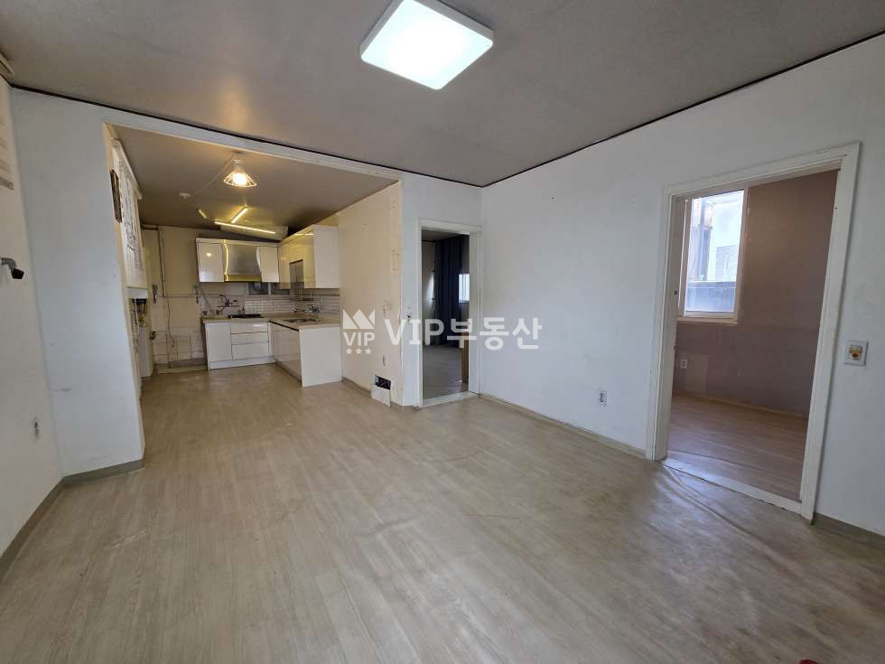 전북 전주완산구 중앙동3가 28-2 전주 웨딩의거리 4층 임대 사무실, 거주추천 테라스O 월세 매물번호 12425 사진 3