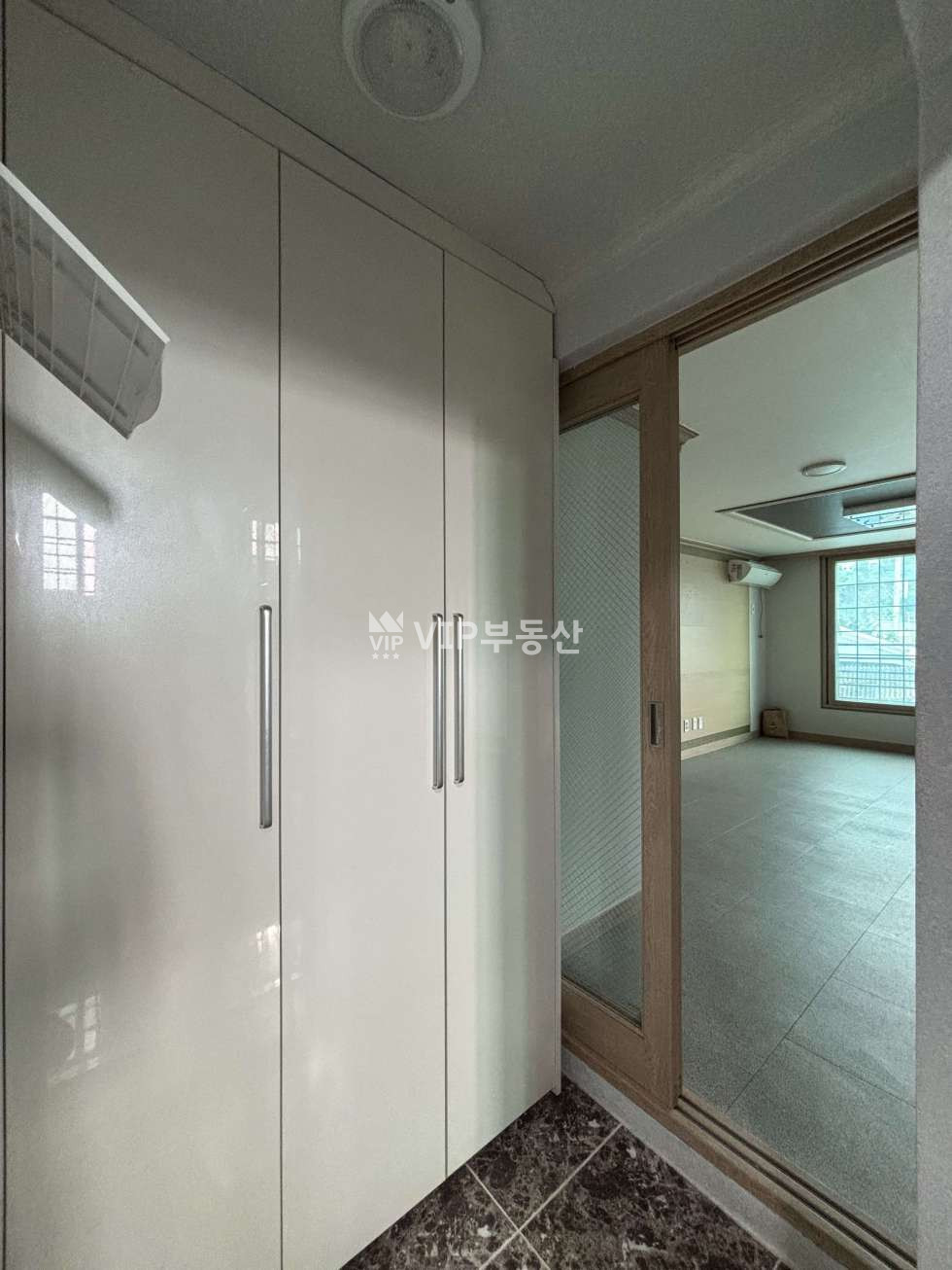 전북 전주완산구 남노송동 도심과 가까우면서도 조용한 마을 분위기를 원하는 분께 추천드립니다. 월세 매물번호 12460 사진 2