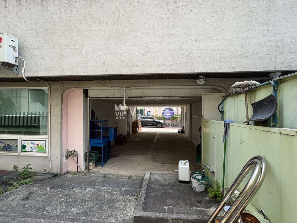 전북 전주완산구 중화산동2가 817-12 (에코어린이집) 중화산동2가 건물 전체 매매, 남향, 교육시설, 교회 밀집 상권 매매 매물번호 12466 사진 5