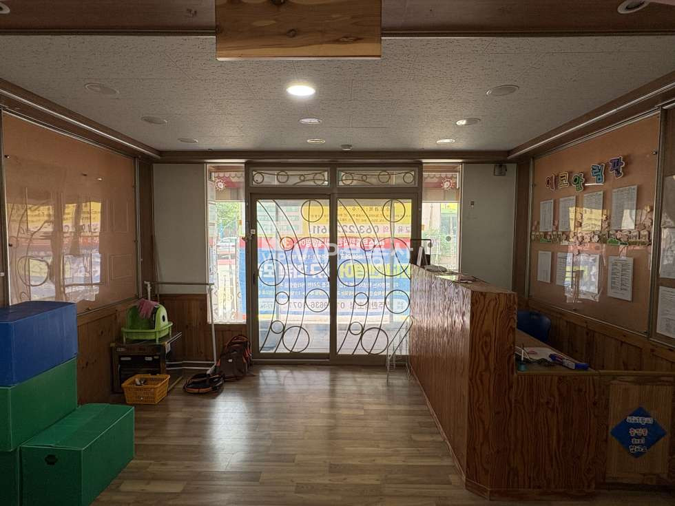 전북 전주완산구 중화산동2가 817-12 (에코어린이집) 중화산동2가 건물 전체 매매, 남향, 교육시설, 교회 밀집 상권 매매 매물번호 12466 사진 9