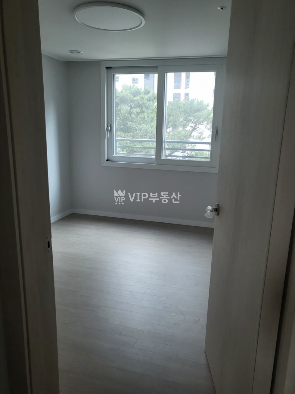 전북 전주완산구 효자동1가 902 (힐스테이트어울림효자 상가) 103동 7월 내 계약시 가격조정 가능 효자동 힐스테이트 어울림 효자 급매I 방 4개 I 남향 매매 매물번호 12530 사진 3