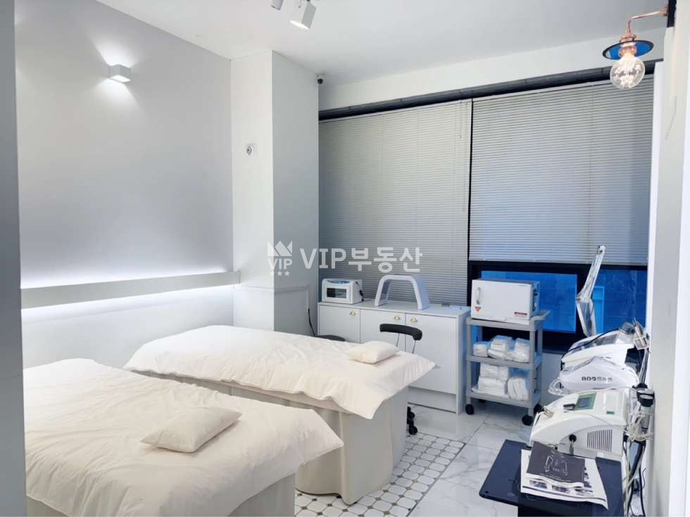 전북 전주완산구 효자동3가 도청 맞은편 상가 임대 I 깔끔한 뷰티샵 자리 월세 매물번호 12672 사진 2