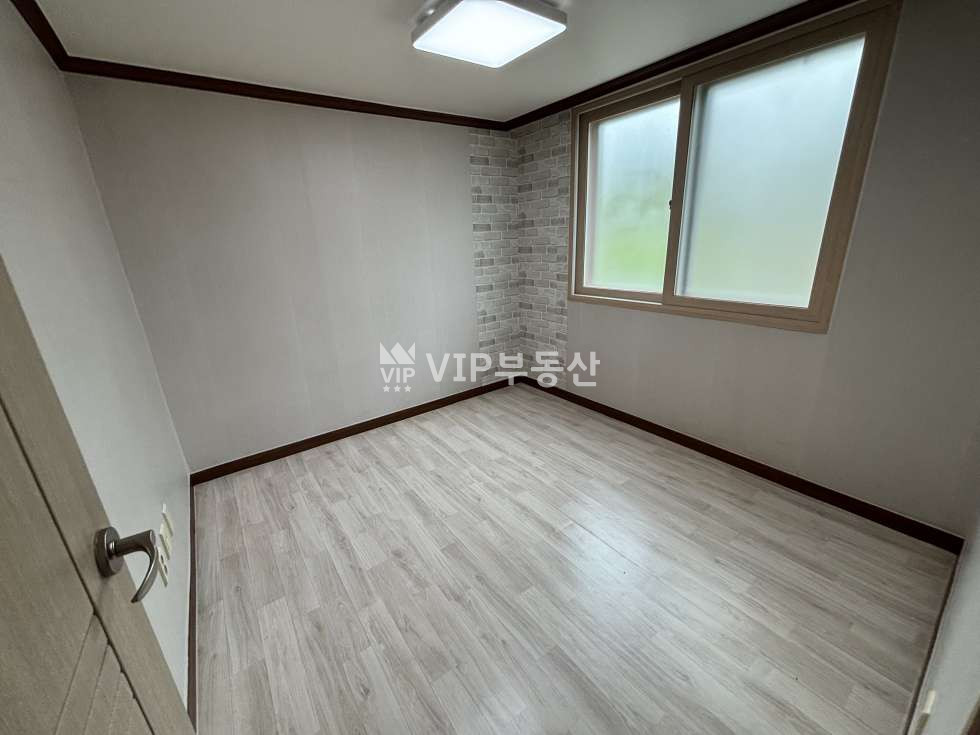전북 전주덕진구 송천동1가 송천동 쓰리룸 월세 I 방2 거실1 I 솔내고·송북초 인근 I 남향 월세 매물번호 12687 사진 4