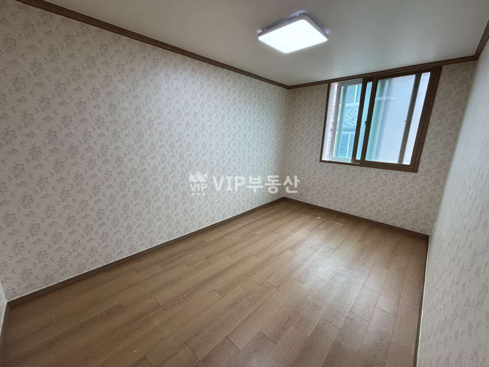 전북 전주덕진구 송천동2가 주건축물제1동 송천동 쓰리룸 월세 I 먹자골목 인근 I 남향 I 엘리베이터주차 넉넉 월세 매물번호 12689 사진 7