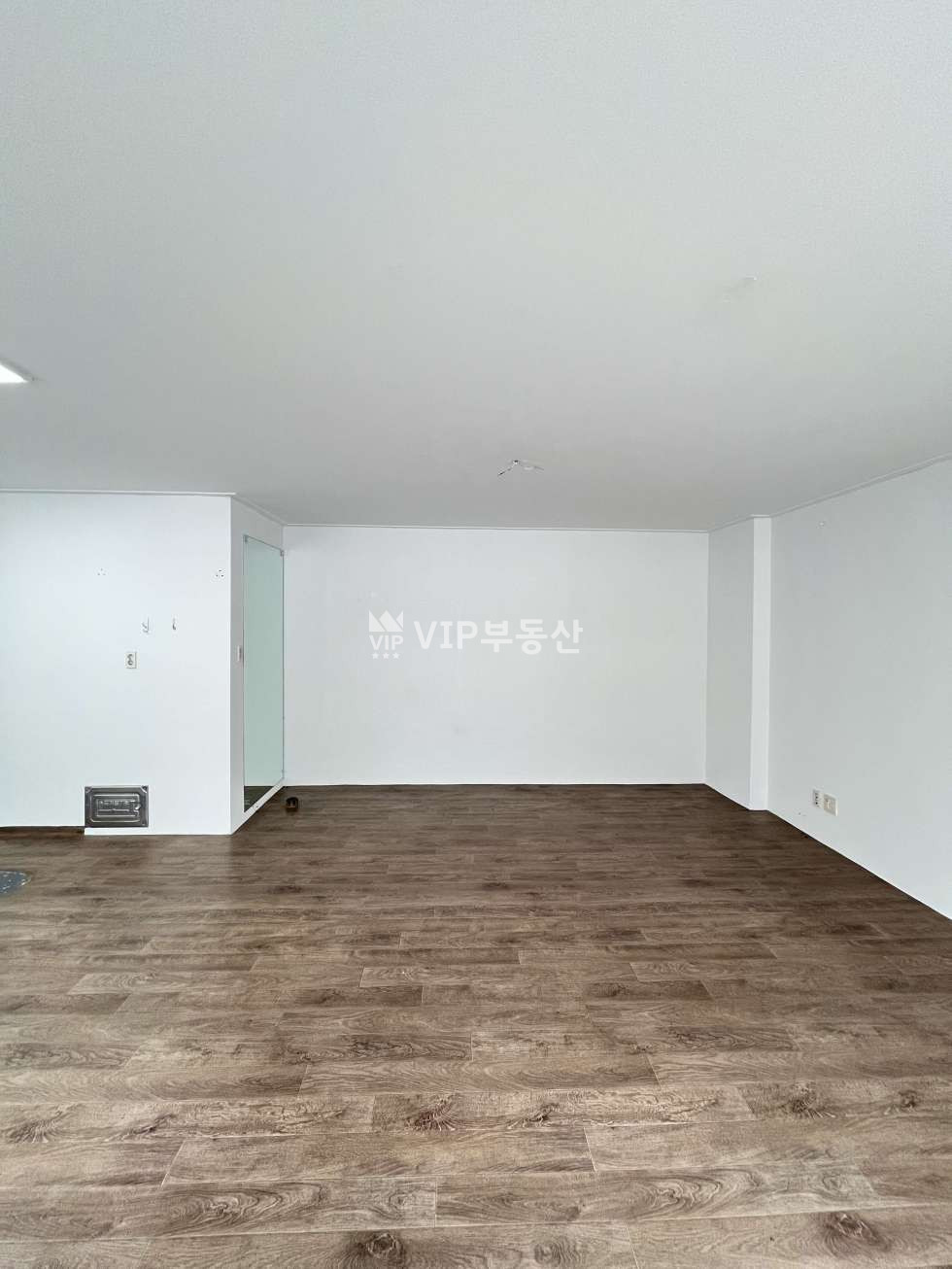 전북 전주덕진구 우아동2가 우아동 무권리 점포 공실 시스템에어컨 옵션 완비 월세 매물번호 12717 사진 2
