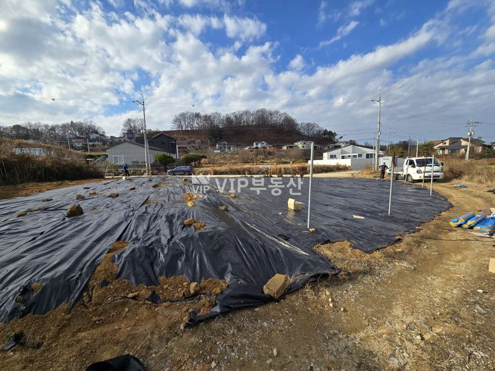 전북 완주군 용진읍 구억리 용진 해든마을 깔끔한 정방향 토지, 도로삼거리 중심 위치 매매 매물번호 12724 사진 1
