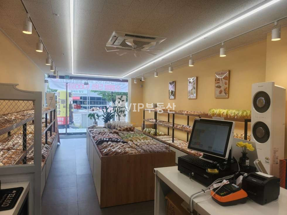 전북 전주완산구 효자동2가 효자동 도로변 1층 상가 임대 I 베스킨라빈스 옆 메인상가 월세 매물번호 12765 사진 4