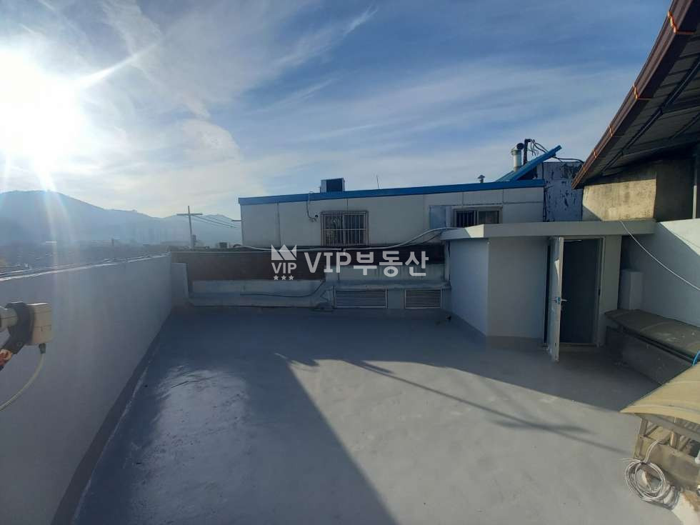 전북 전주완산구 전동 착한임대, 대로변 통 건물 카페, 감성건물 추천 월세 매물번호 10123 사진 2